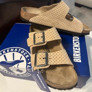 Women’s Emboss Dots  New Beige Birkenstocks 39